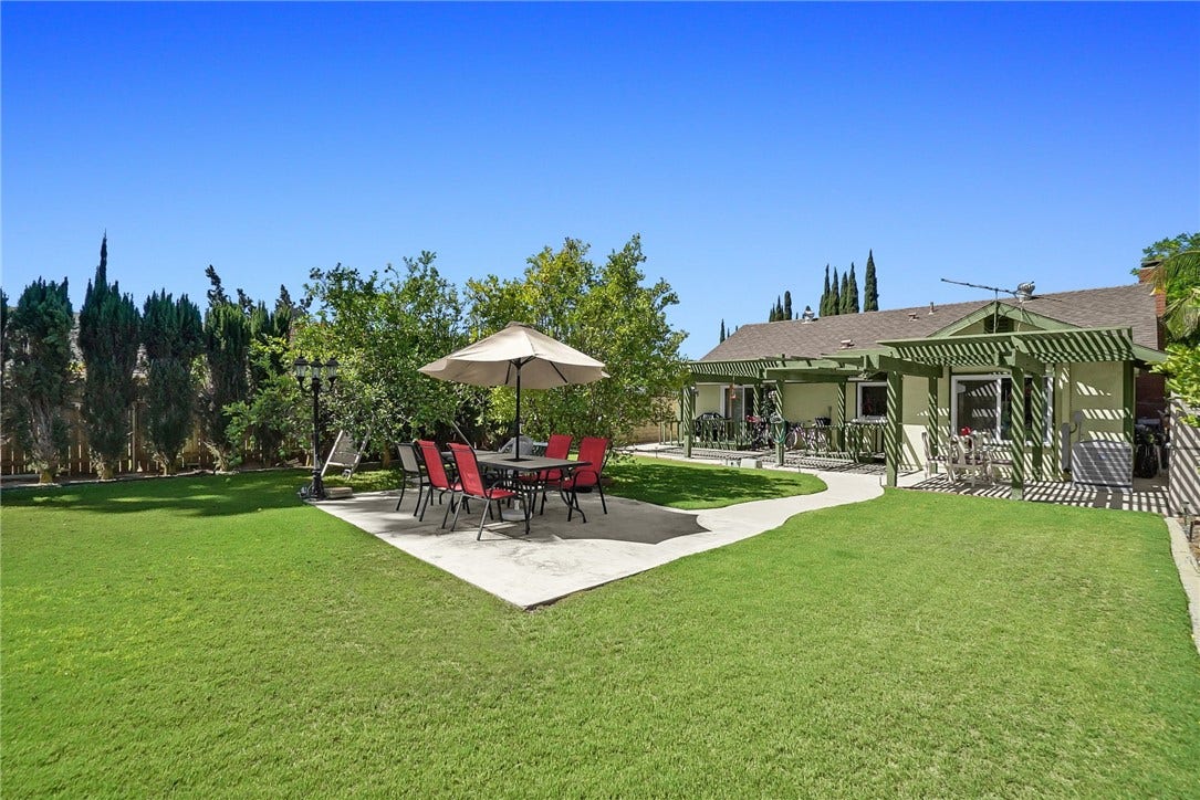 23636 Messina, Laguna Hills, CA 92653 23636 Messina, Laguna Hills, CA 92653