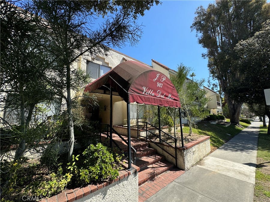 Property photo for 987 E Del Mar Boulevard, #12, Pasadena, CA