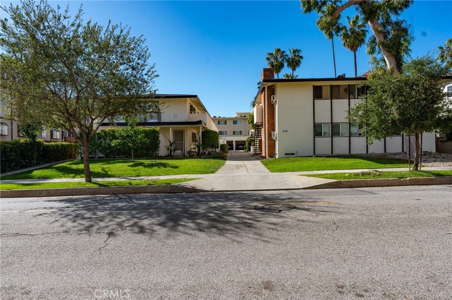 Property photo for 415 S El Molino Avenue, #8, Pasadena, CA