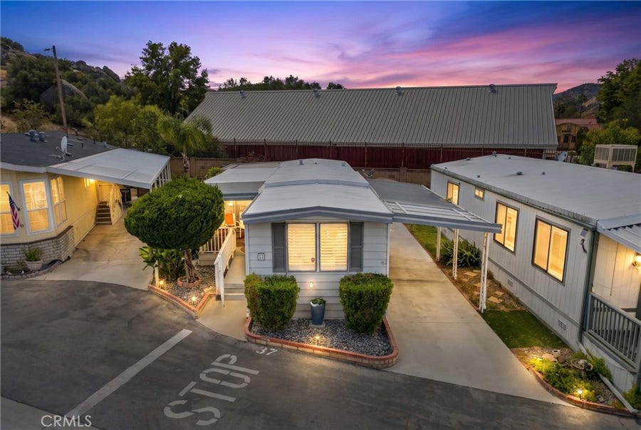 Property photo for 11401 Topanga Canyon Blvd, #37, Chatsworth, CA