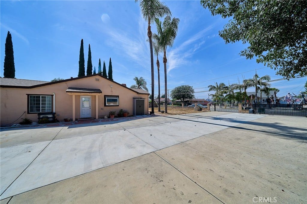3358 Big Dalton, Baldwin Park, CA 91706 3358 Big Dalton, Baldwin Park, CA 91706