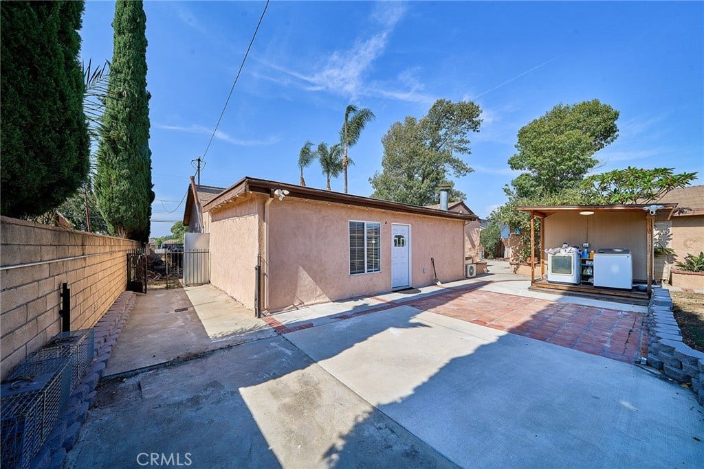 3358 Big Dalton, Baldwin Park, CA 91706 3358 Big Dalton, Baldwin Park, CA 91706