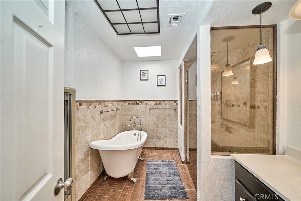 3358 Big Dalton, Baldwin Park, CA 91706 3358 Big Dalton, Baldwin Park, CA 91706