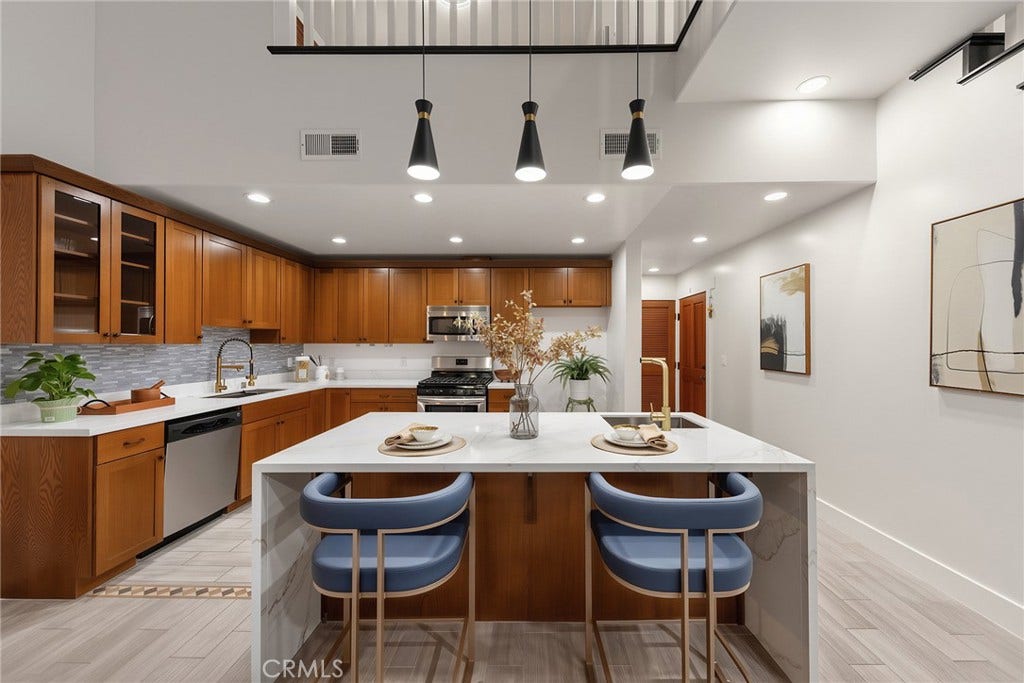142 N Vermont, #B, Glendora, CA 91741 142 N Vermont, #B, Glendora, CA 91741