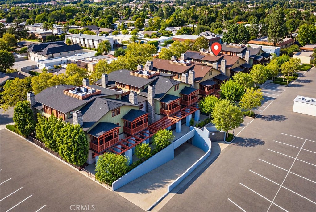 142 N Vermont, #B, Glendora, CA 91741 142 N Vermont, #B, Glendora, CA 91741