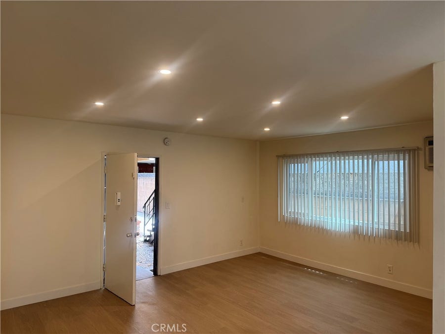 Property photo for 943 N Louise St., #5, Glendale, CA