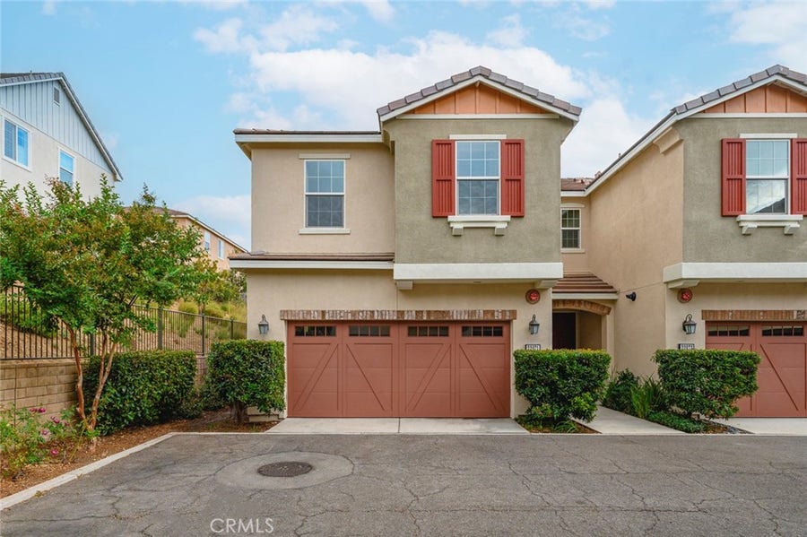 Property photo for 22071 Barrington Way, Saugus, CA