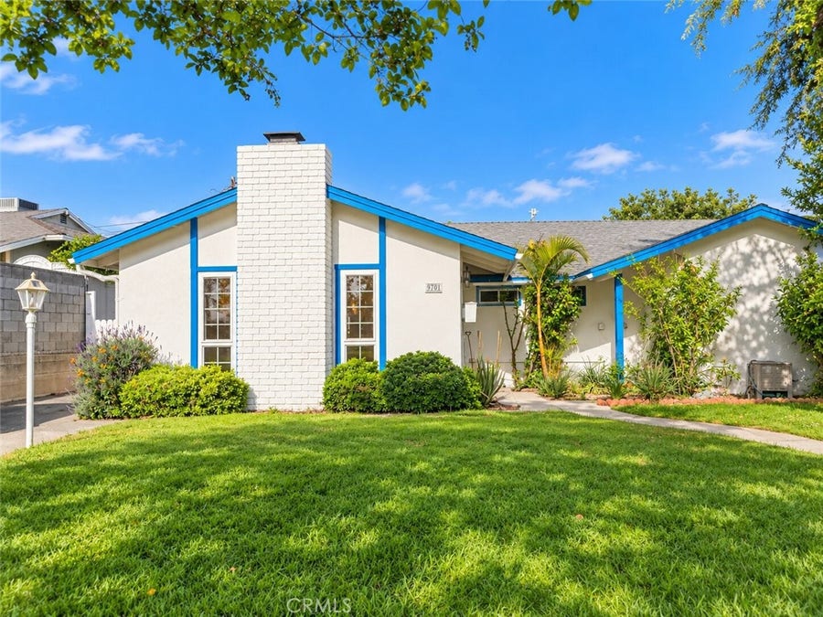 Property photo for 970 Pepperhill, Pasadena, CA
