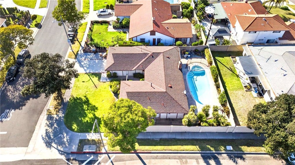 1903 W Chanticleer Road, Anaheim, CA 92804 1903 W Chanticleer Road, Anaheim, CA 92804