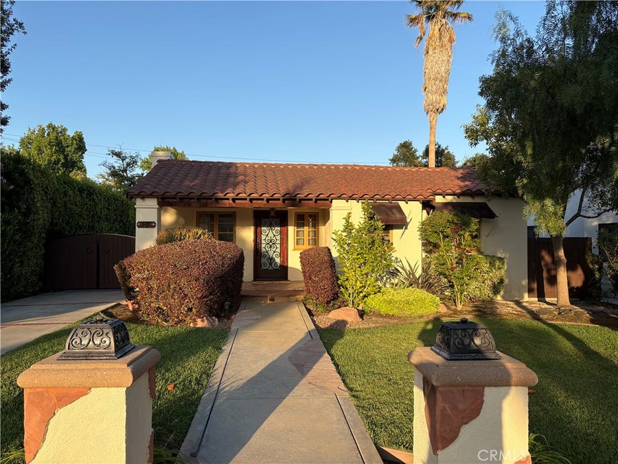 Property photo for 402 Virginia, Pasadena, CA