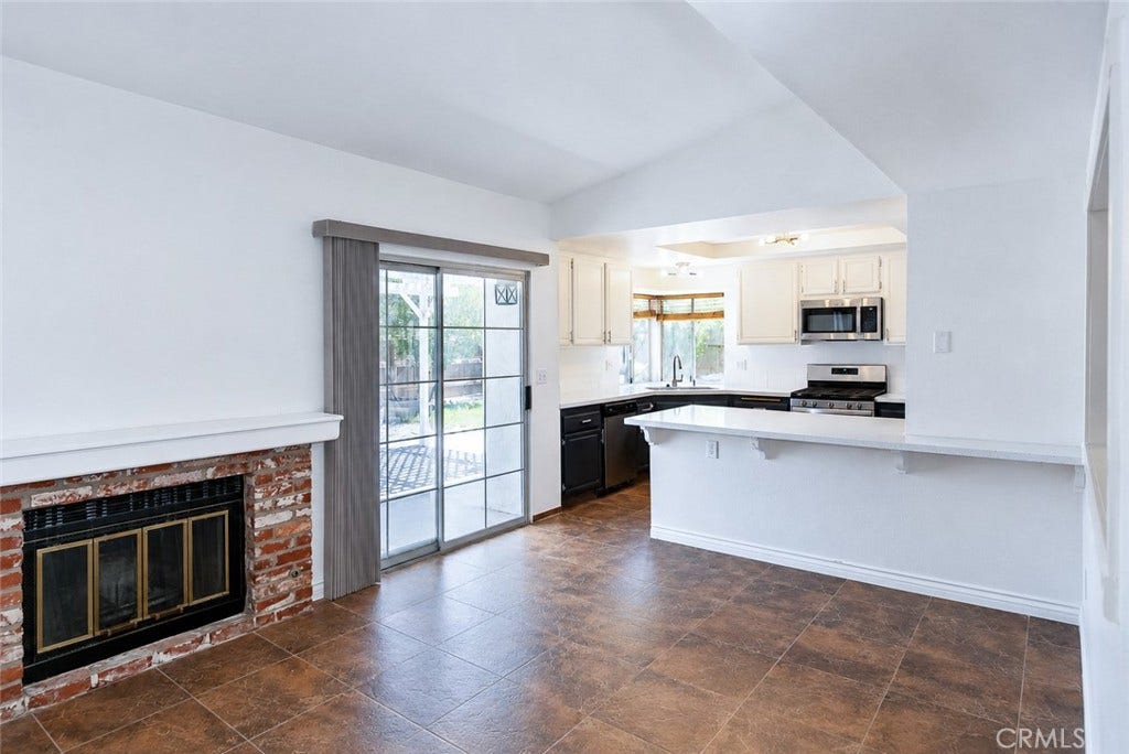 42375 Carino, Temecula, CA 92592 42375 Carino, Temecula, CA 92592
