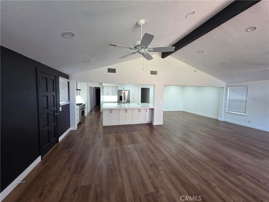 900 Statler Street, San Pedro, CA 90731 Great Room Looking Into Kitchen