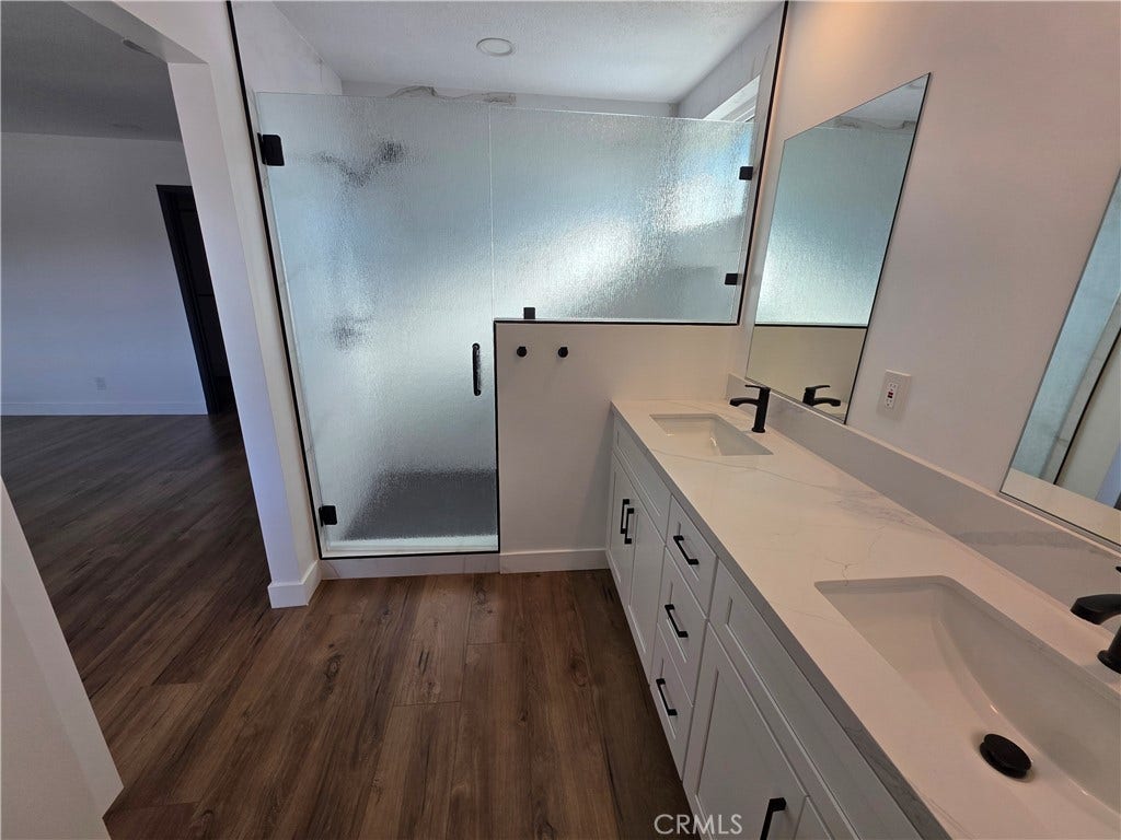 900 Statler Street, San Pedro, CA 90731 Primary Bath 2