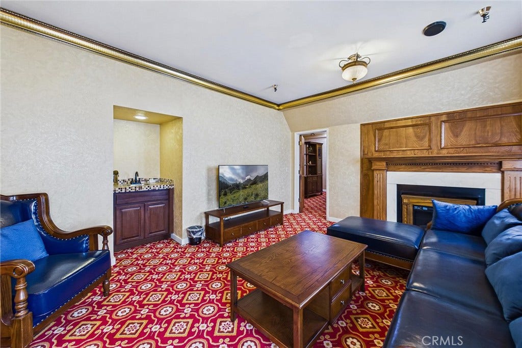 518 7th, Eureka, CA 95501