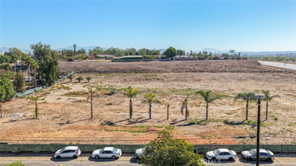 6165 Dodd Street, Jurupa Valley, CA 91752