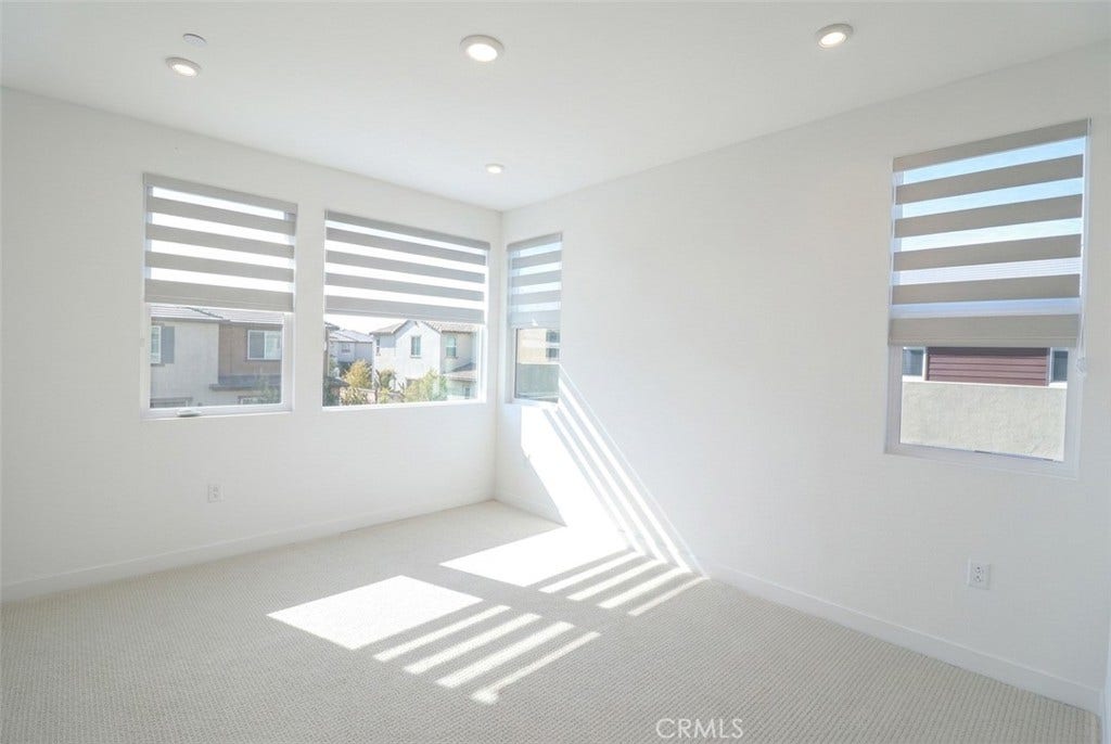 681 S Lyon St, Santa Ana, CA 92705 681 S Lyon St, Santa Ana, CA 92705