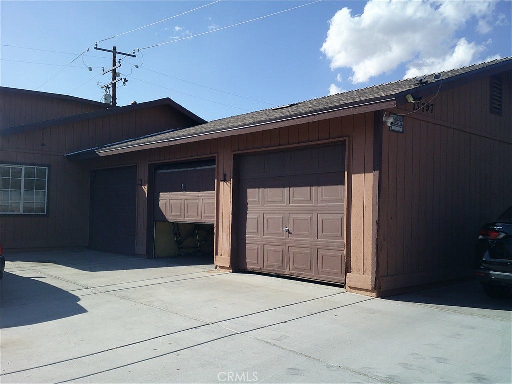 13797 La Mesa Dr, #C, Desert Hot Springs, CA 92240 Garages