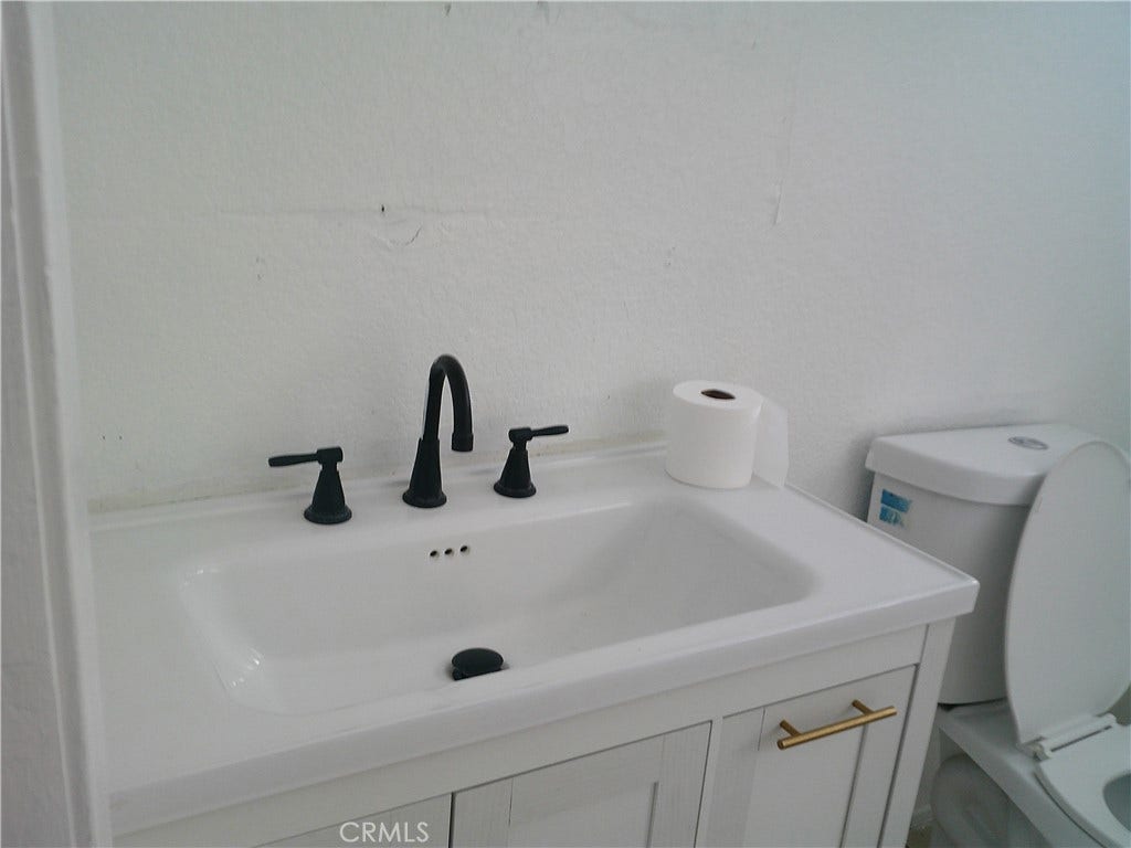 13797 La Mesa Dr, #C, Desert Hot Springs, CA 92240 Bathroom