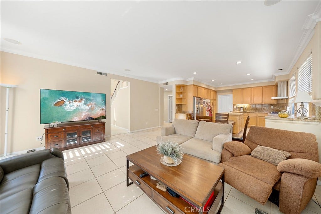 32 Laurelwood, Irvine, CA 92620 32 Laurelwood, Irvine, CA 92620