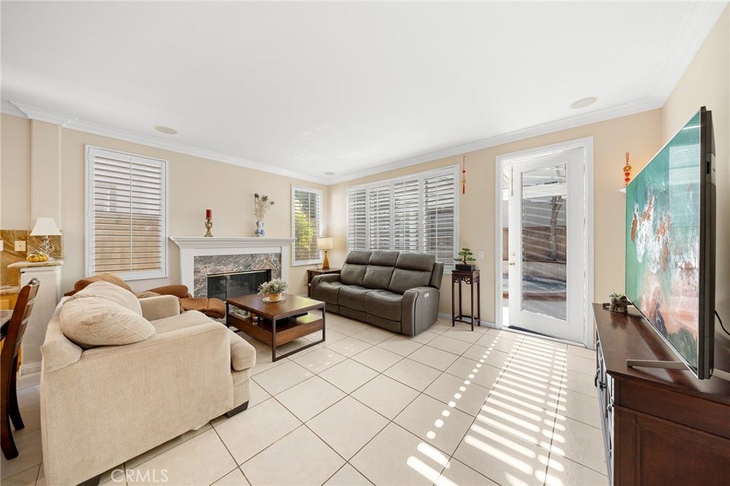 32 Laurelwood, Irvine, CA 92620 32 Laurelwood, Irvine, CA 92620