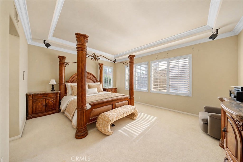 32 Laurelwood, Irvine, CA 92620 32 Laurelwood, Irvine, CA 92620