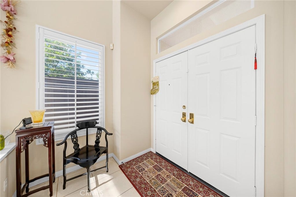 32 Laurelwood, Irvine, CA 92620 32 Laurelwood, Irvine, CA 92620
