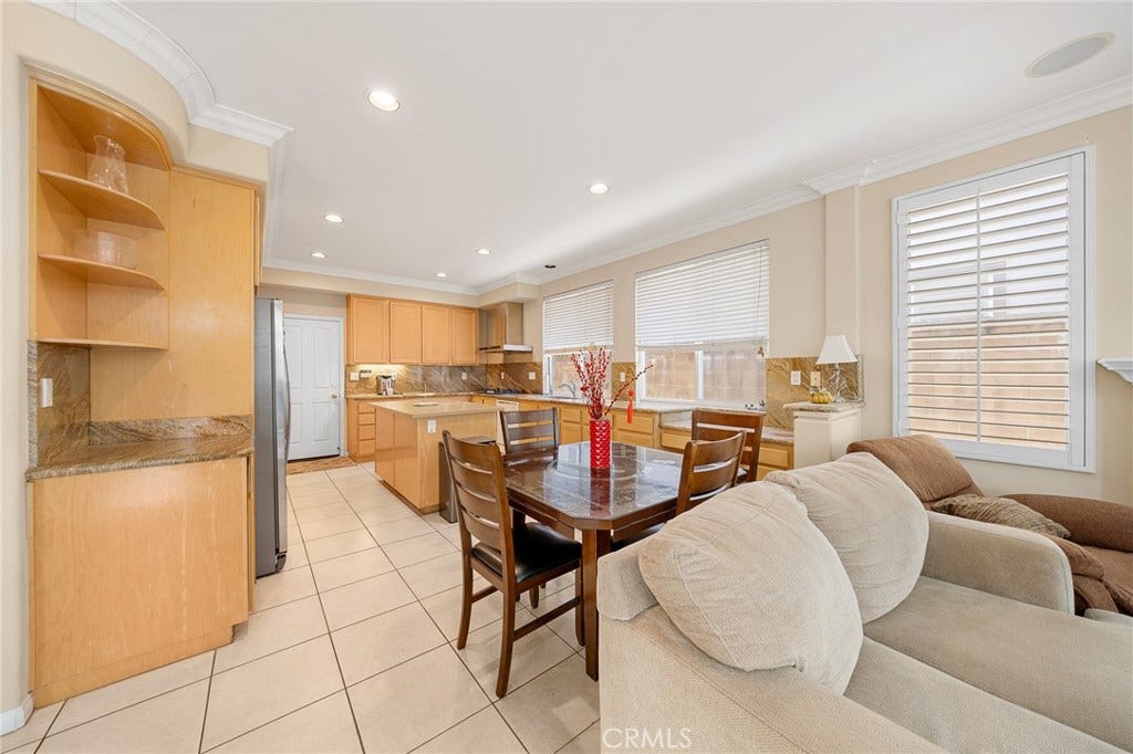 32 Laurelwood, Irvine, CA 92620 32 Laurelwood, Irvine, CA 92620
