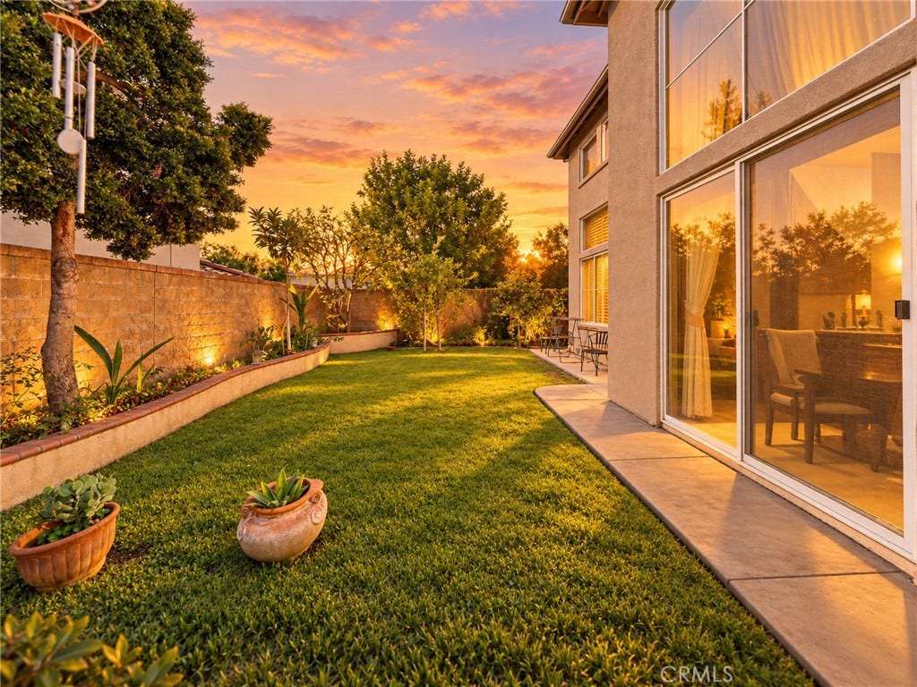 32 Laurelwood, Irvine, CA 92620 32 Laurelwood, Irvine, CA 92620