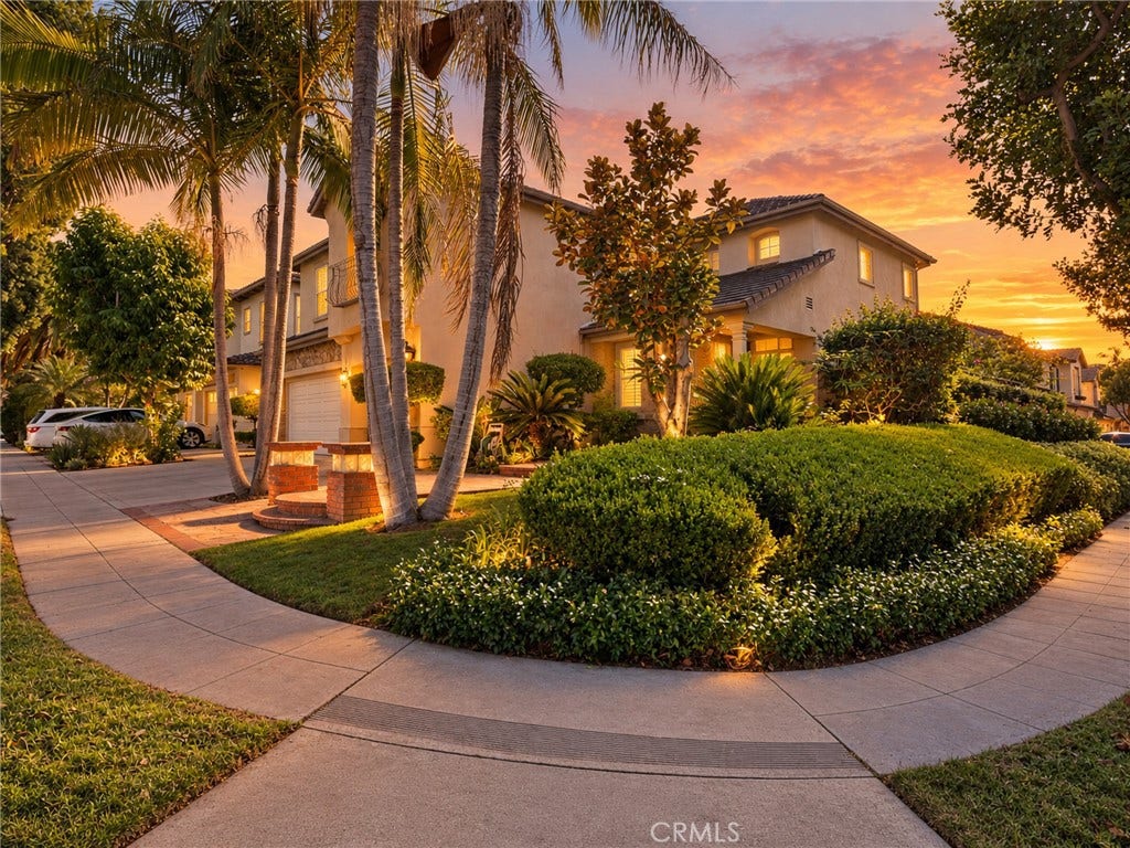 32 Laurelwood, Irvine, CA 92620 32 Laurelwood, Irvine, CA 92620