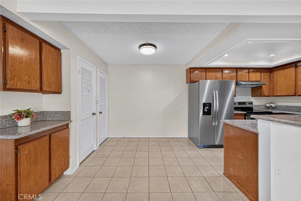 10 Country Mile Road, Pomona, CA 91766 10 Country Mile Road, Pomona, CA 91766