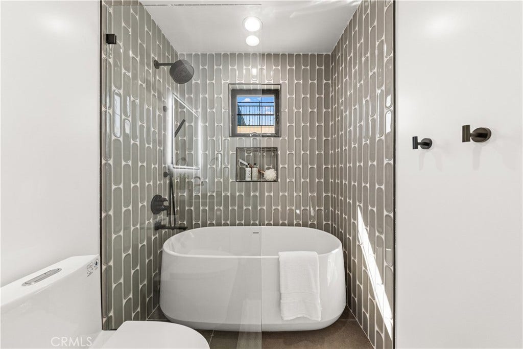 220 W Mission, #A, San Gabriel, CA 91776 220 W Mission, #A, San Gabriel, CA 91776