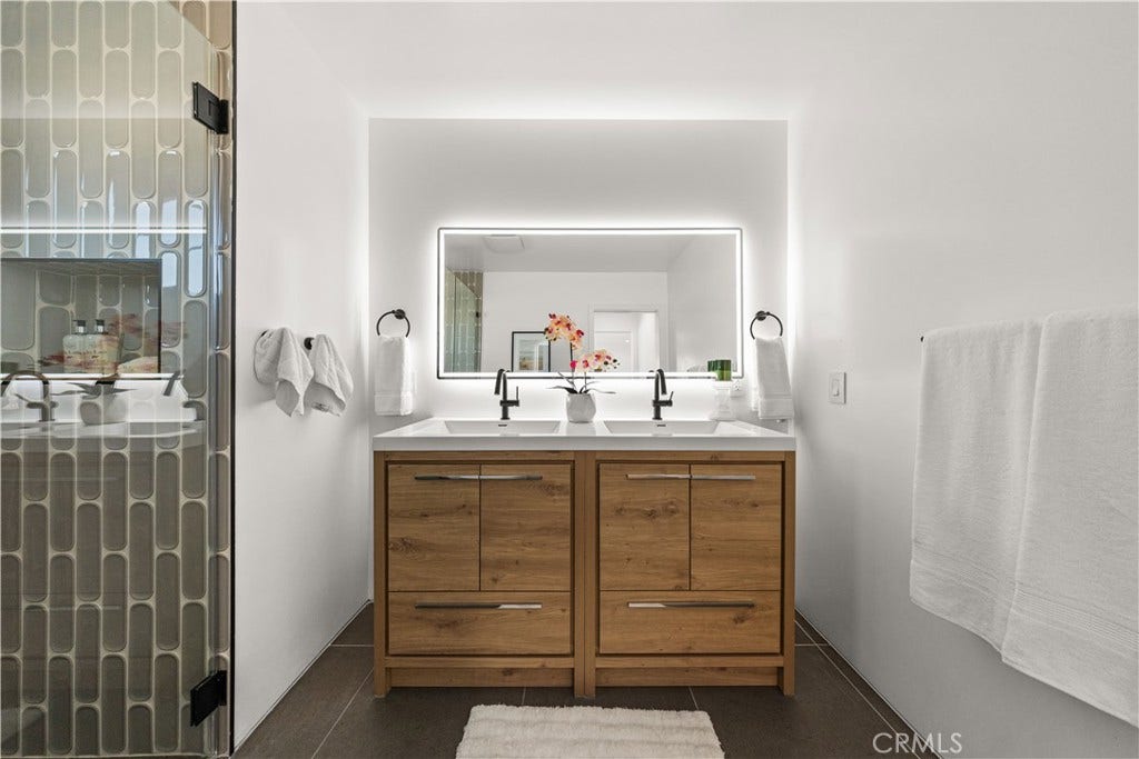 220 W Mission, #A, San Gabriel, CA 91776 220 W Mission, #A, San Gabriel, CA 91776