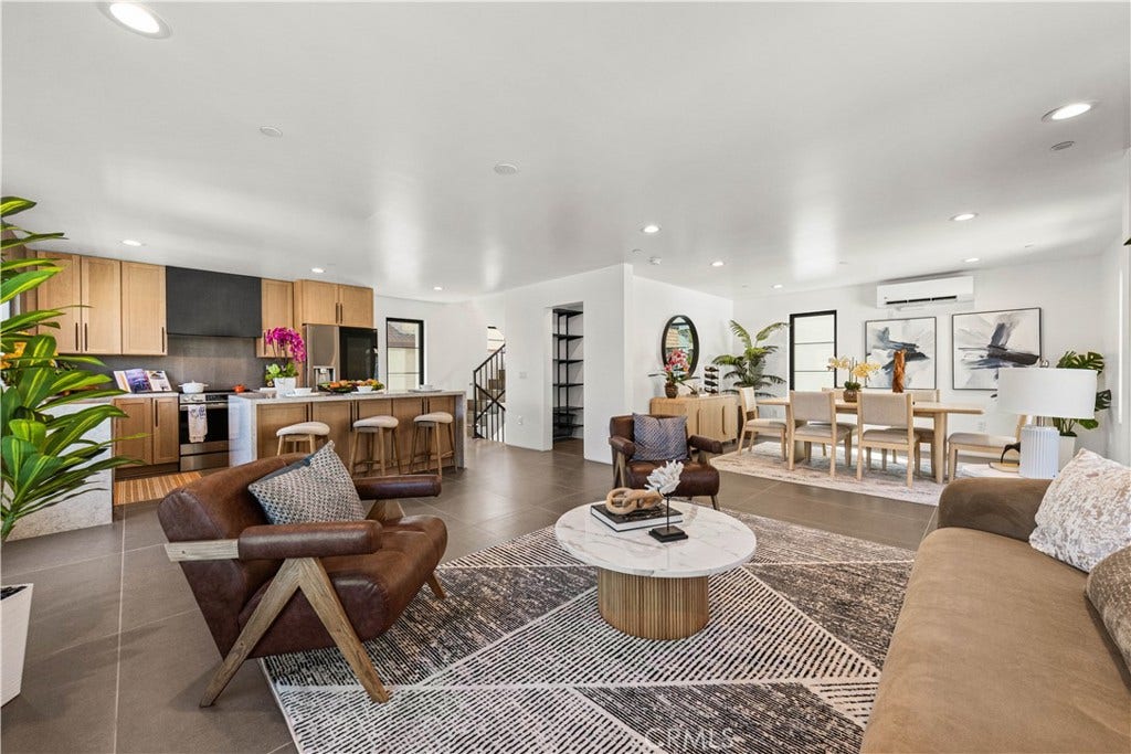 220 W Mission, #A, San Gabriel, CA 91776 220 W Mission, #A, San Gabriel, CA 91776
