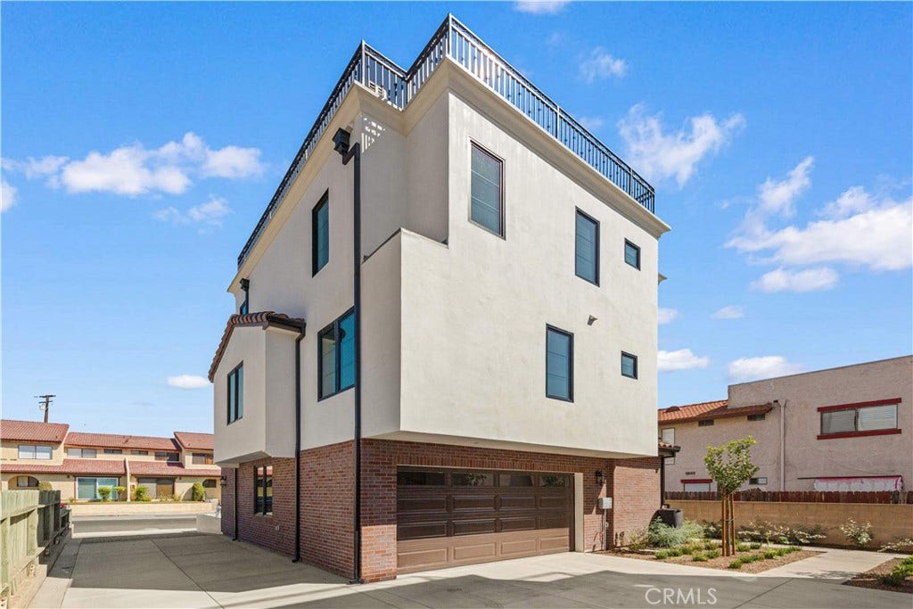 220 W Mission, #A, San Gabriel, CA 91776 220 W Mission, #A, San Gabriel, CA 91776