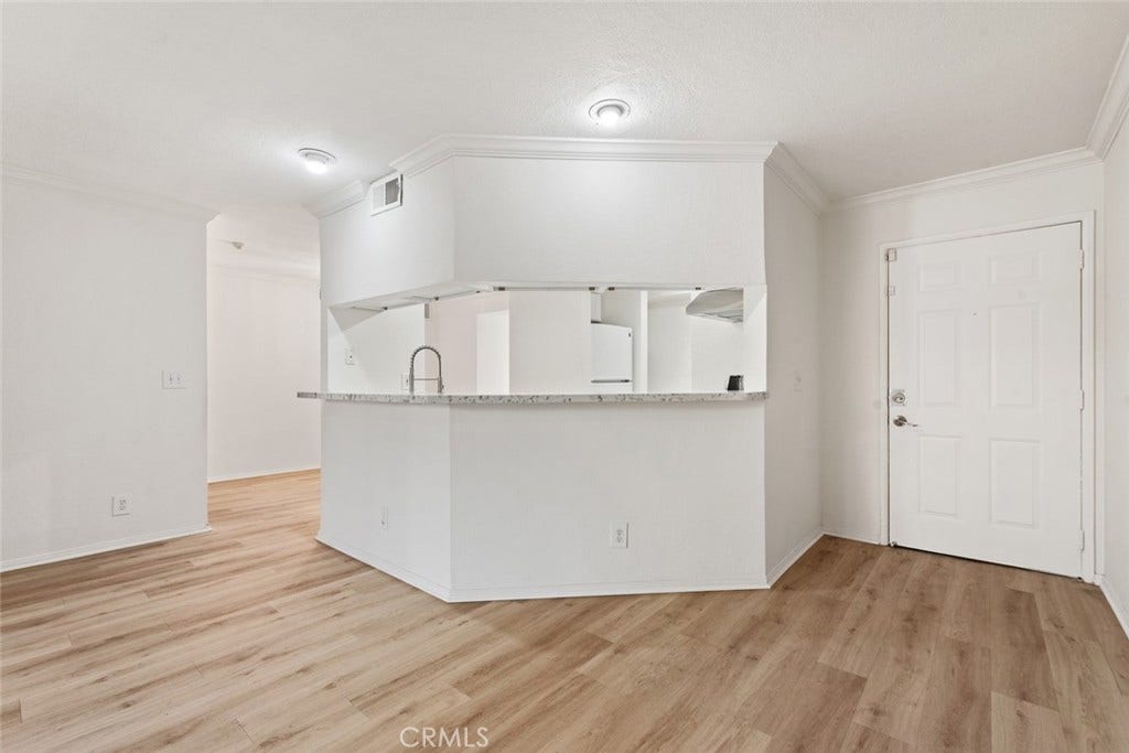 10655 Lemon, Rancho Cucamonga, CA 91737 Breakfast Counter