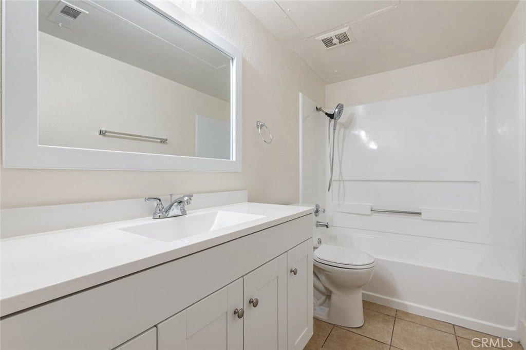 10655 Lemon, Rancho Cucamonga, CA 91737 Master Bathroom