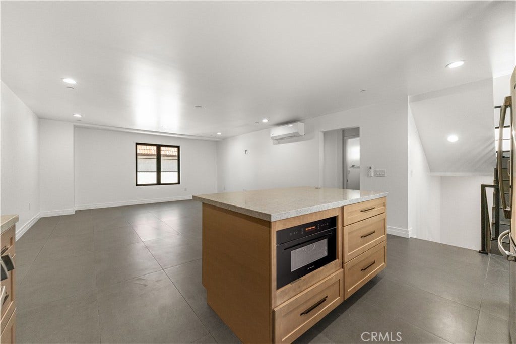 220 W Mission, #B, San Gabriel, CA 91776 220 W Mission, #B, San Gabriel, CA 91776