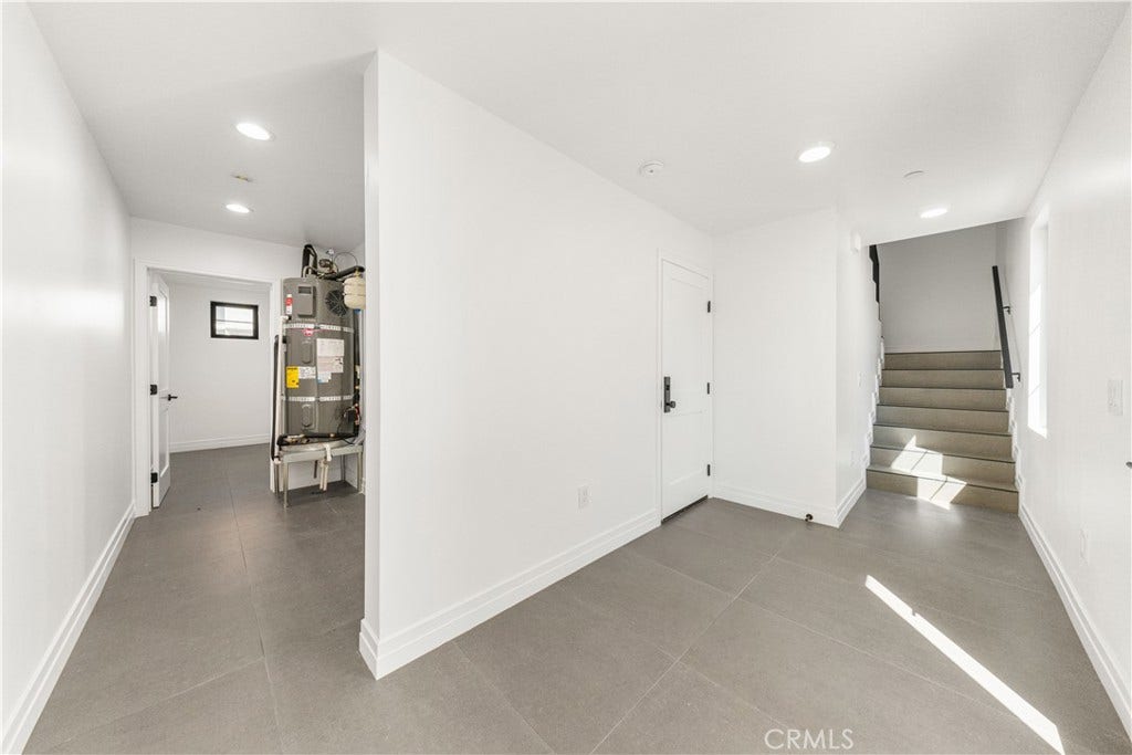 220 W Mission, #B, San Gabriel, CA 91776 220 W Mission, #B, San Gabriel, CA 91776