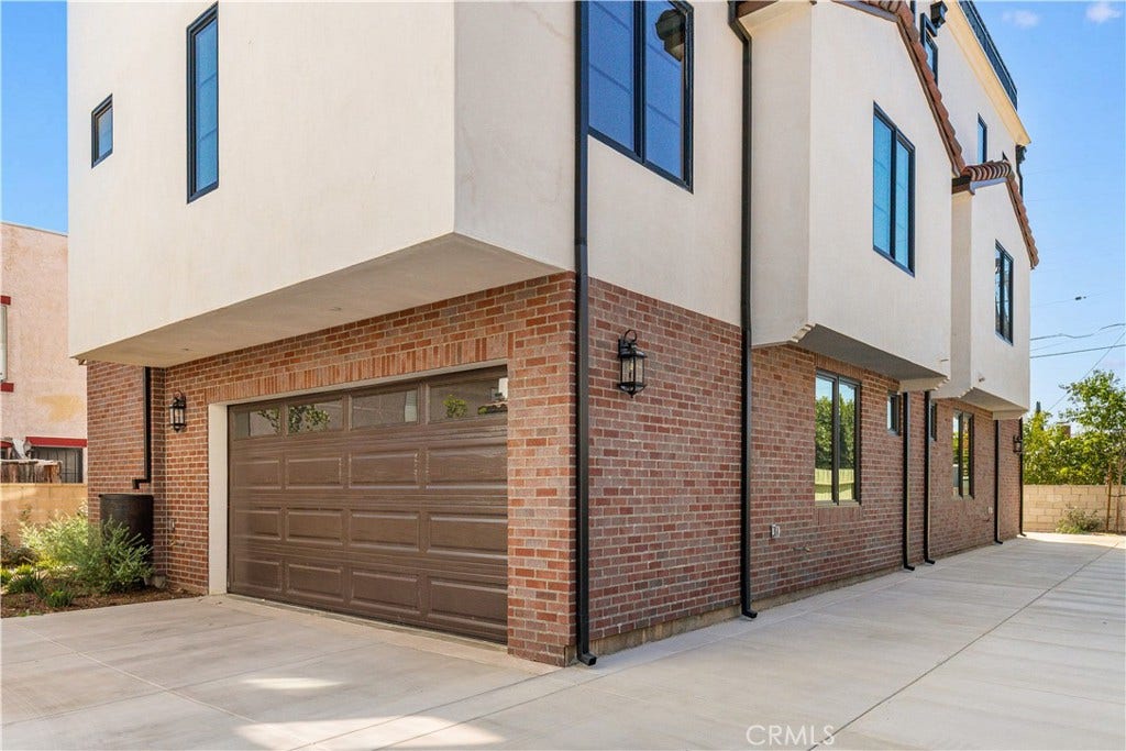 220 W Mission, #B, San Gabriel, CA 91776 220 W Mission, #B, San Gabriel, CA 91776