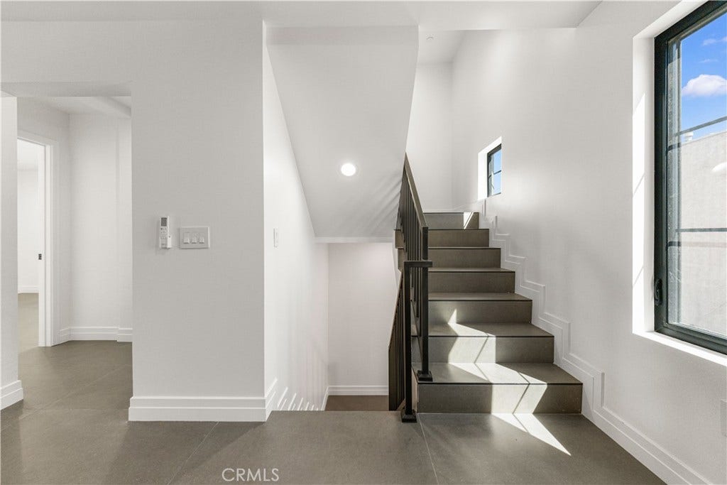 220 W Mission, #B, San Gabriel, CA 91776 220 W Mission, #B, San Gabriel, CA 91776
