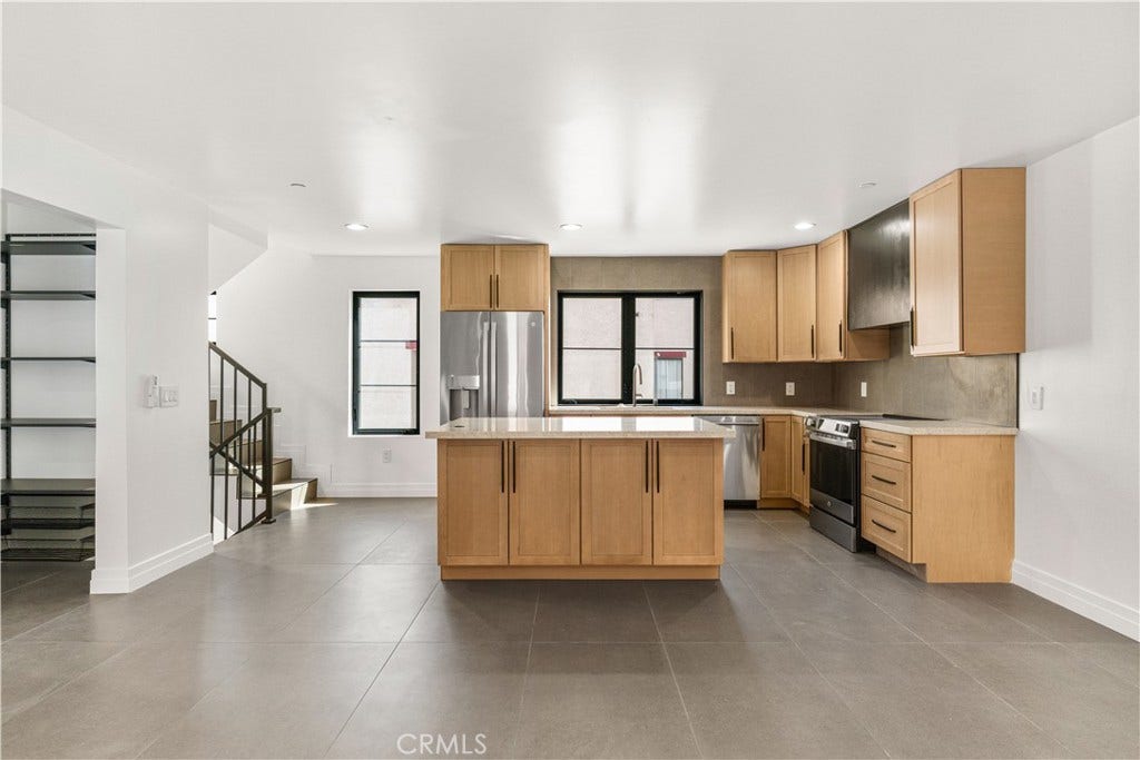 220 W Mission, #B, San Gabriel, CA 91776 220 W Mission, #B, San Gabriel, CA 91776