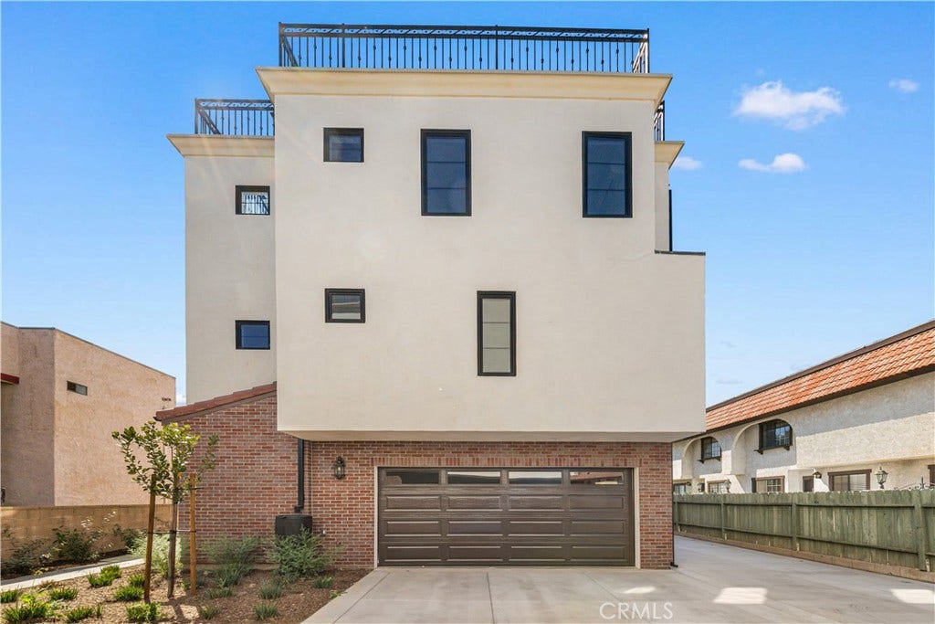 220 W Mission, #B, San Gabriel, CA 91776 220 W Mission, #B, San Gabriel, CA 91776