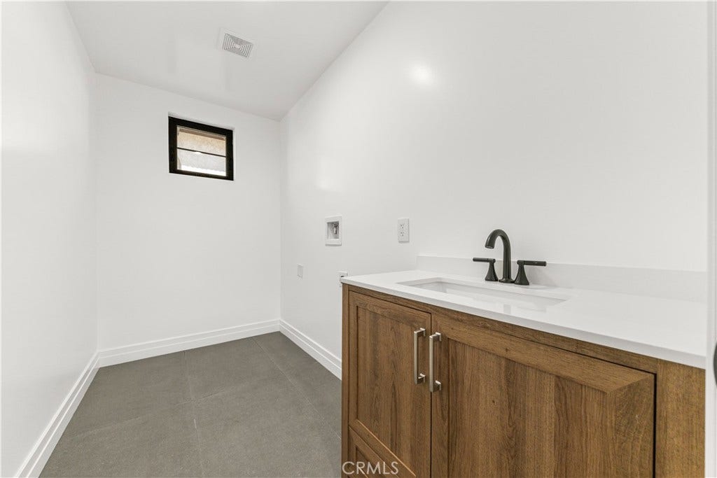 220 W Mission, #B, San Gabriel, CA 91776 220 W Mission, #B, San Gabriel, CA 91776