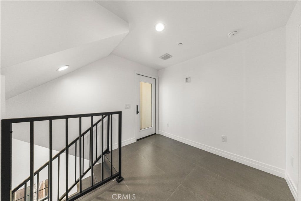 220 W Mission, #B, San Gabriel, CA 91776 220 W Mission, #B, San Gabriel, CA 91776