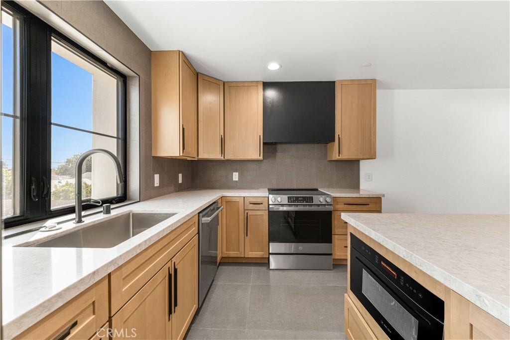220 W Mission, #B, San Gabriel, CA 91776 220 W Mission, #B, San Gabriel, CA 91776