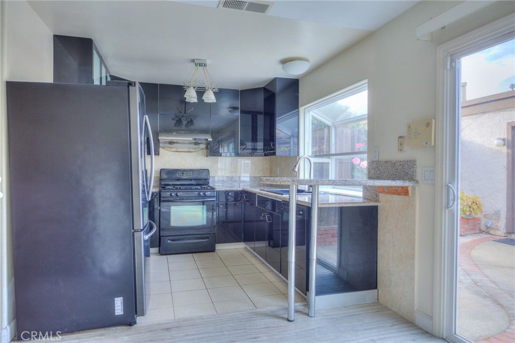 2368 Canyon Park, Diamond Bar, CA 91765 2368 Canyon Park, Diamond Bar, CA 91765