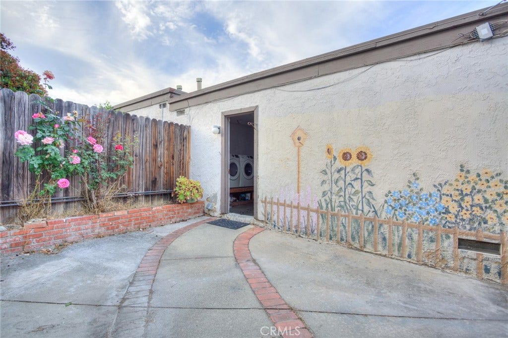 2368 Canyon Park, Diamond Bar, CA 91765 2368 Canyon Park, Diamond Bar, CA 91765