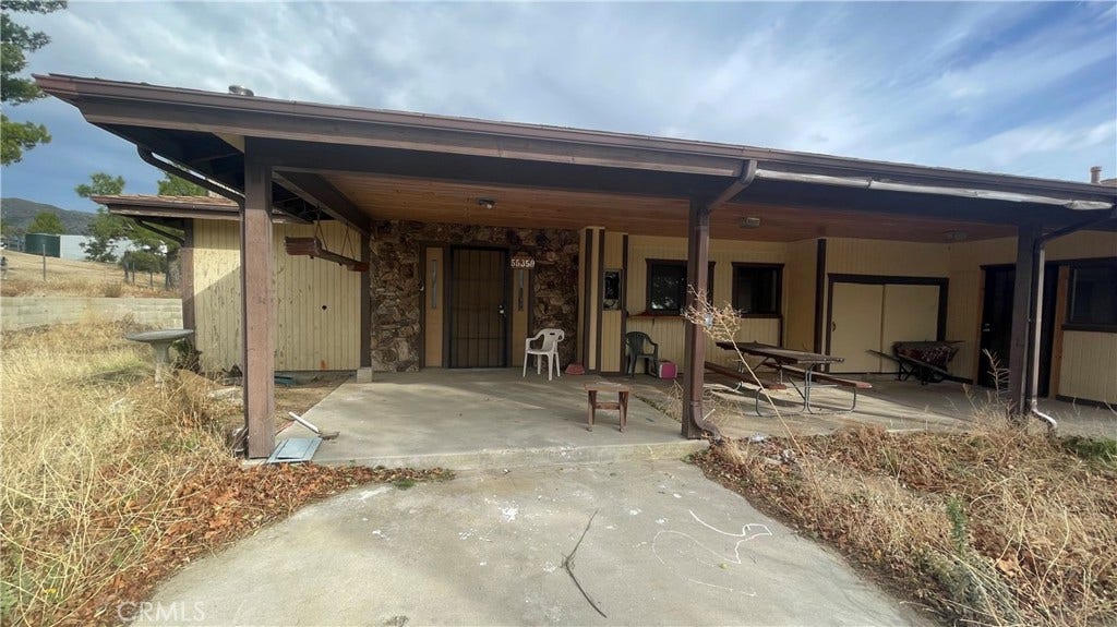 Front porch area