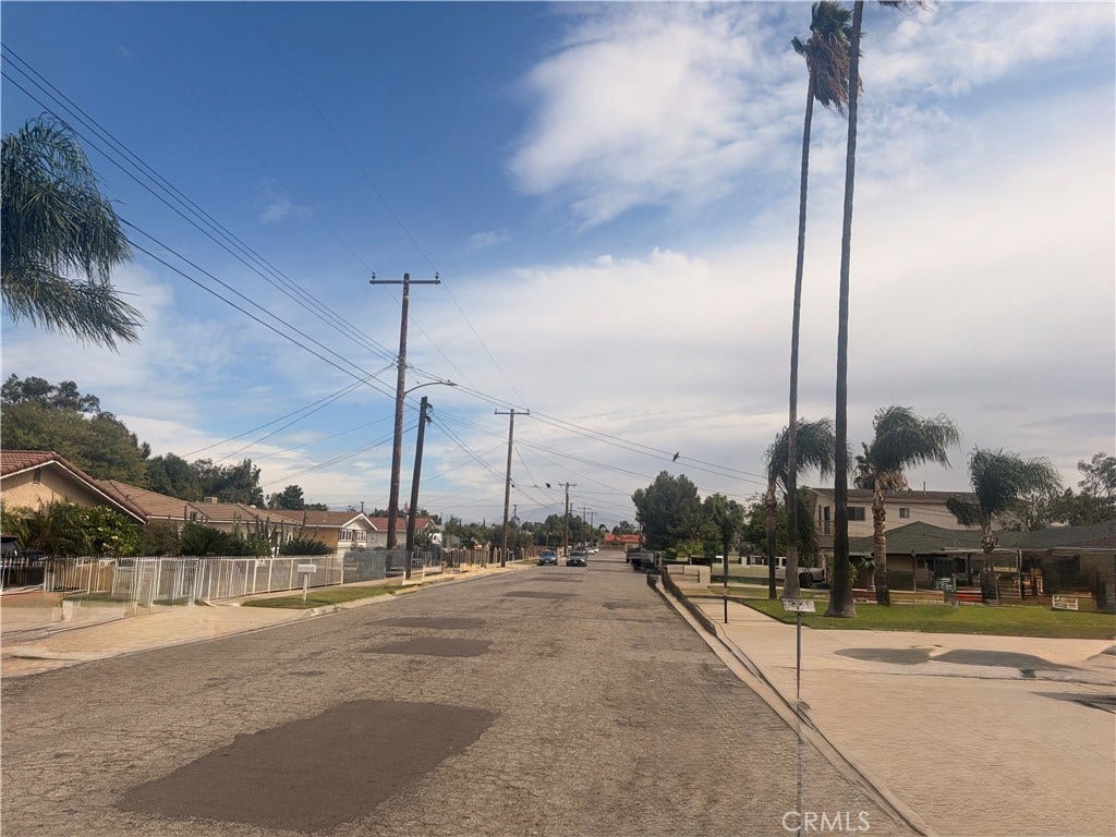 15169 Sequoia Avenue, Fontana, CA 92335 15169 Sequoia Avenue, Fontana, CA 92335