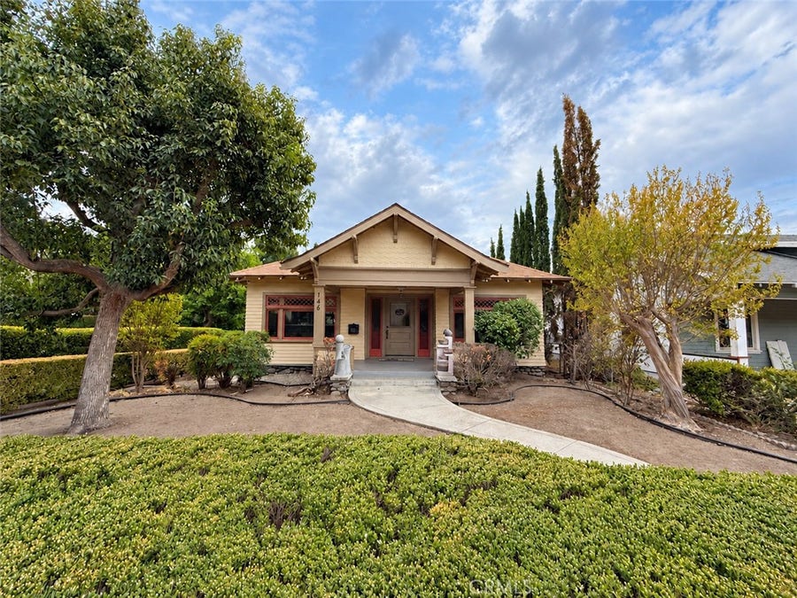 Property photo for 146 E Walnut Avenue, Monrovia, CA